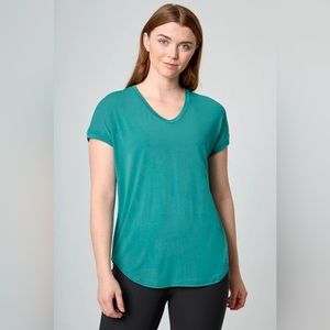 NWT Mondetta Women's Ultra Soft V-Neck Short Sleeve Tee